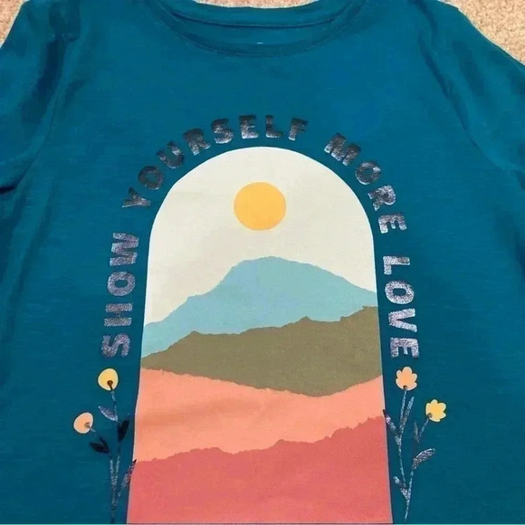 SO Girls Longsleeve Turquoise Graphic Tee Blouse Size L- 10/12 - Picture 2 of 3